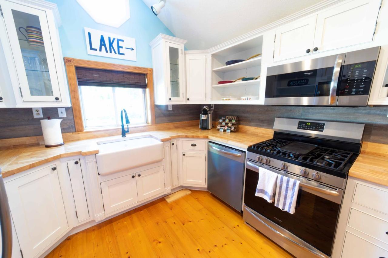 The Charming Glenn Cottage! Walk To Lake Michigan! Fennville Ngoại thất bức ảnh