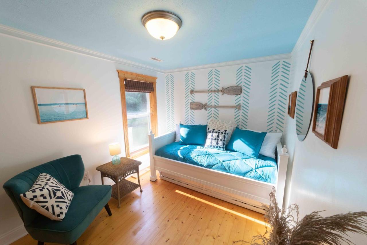 The Charming Glenn Cottage! Walk To Lake Michigan! Fennville Ngoại thất bức ảnh